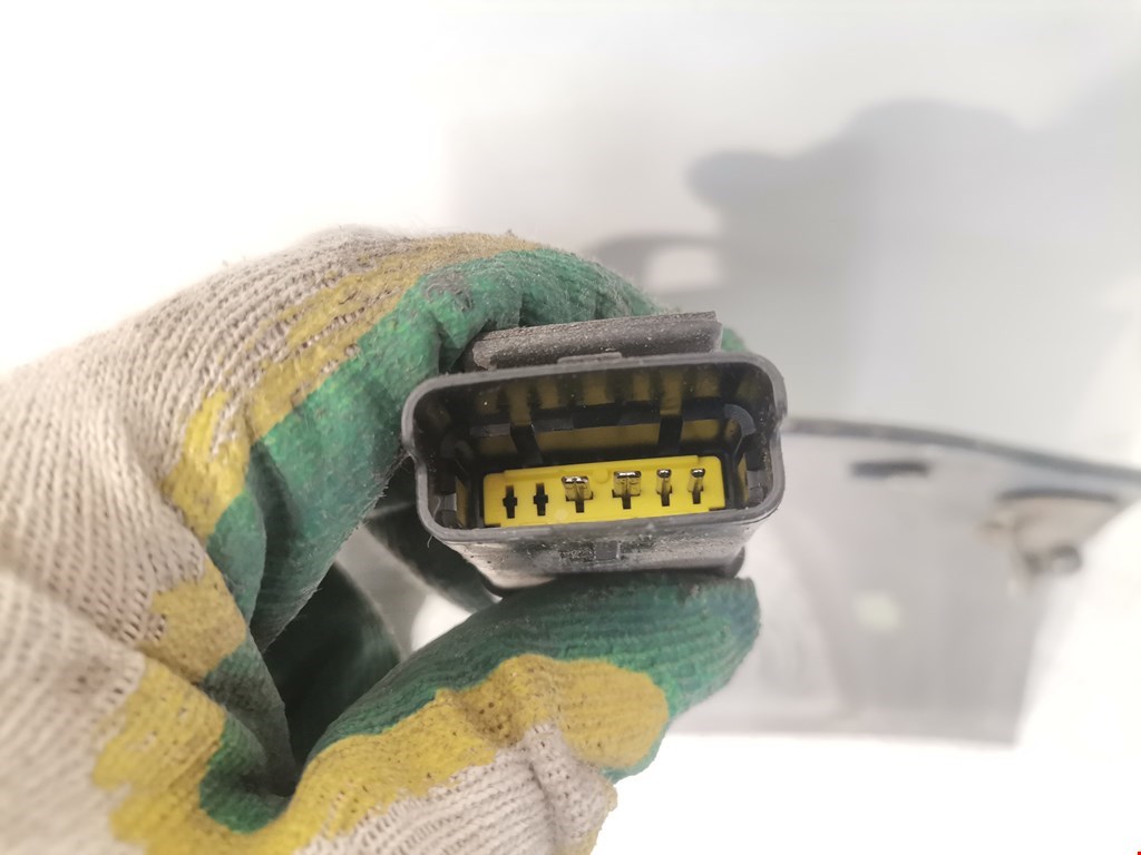 Стекло заднее PEUGEOT 206 1998-2012