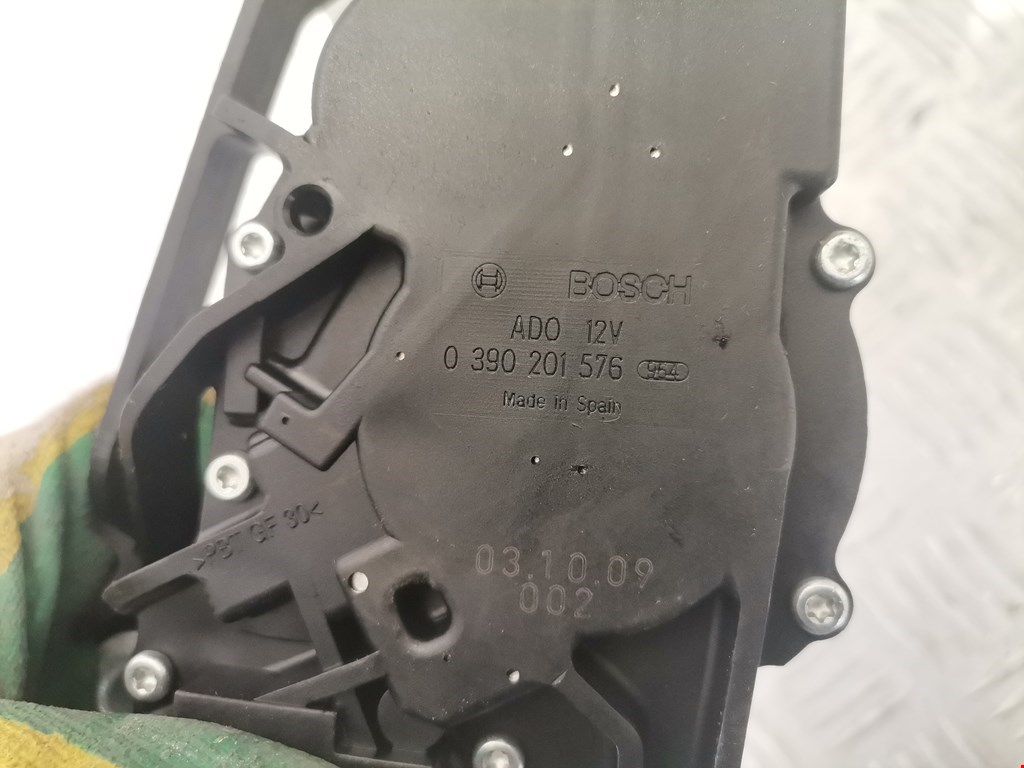 Моторчик стеклоочистителя задний PEUGEOT 206 1998-2012