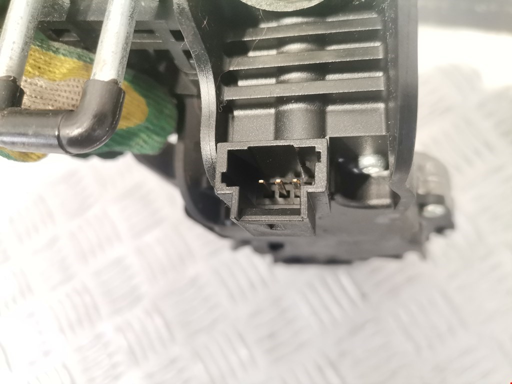 Моторчик стеклоочистителя задний PEUGEOT 206 1998-2012