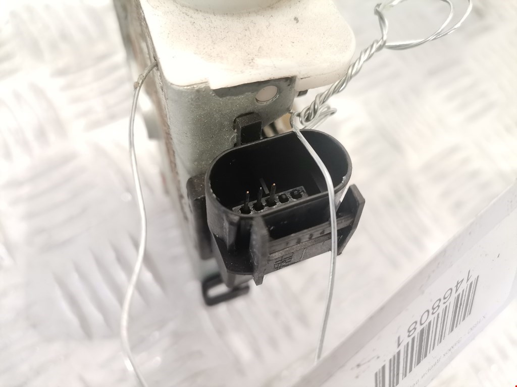 Замок двери передней правой AUDI A3 8L 1996-2003