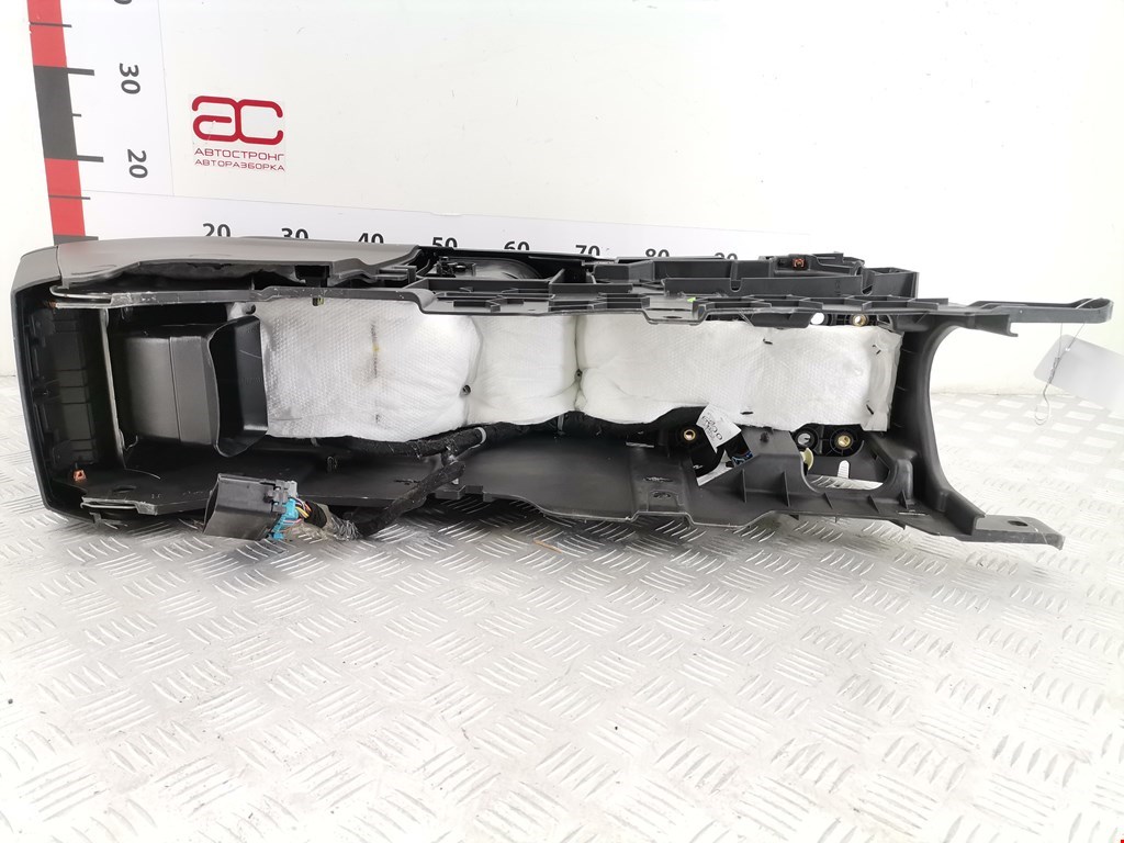 Подлокотник в салон CADILLAC SRX 2009-2016