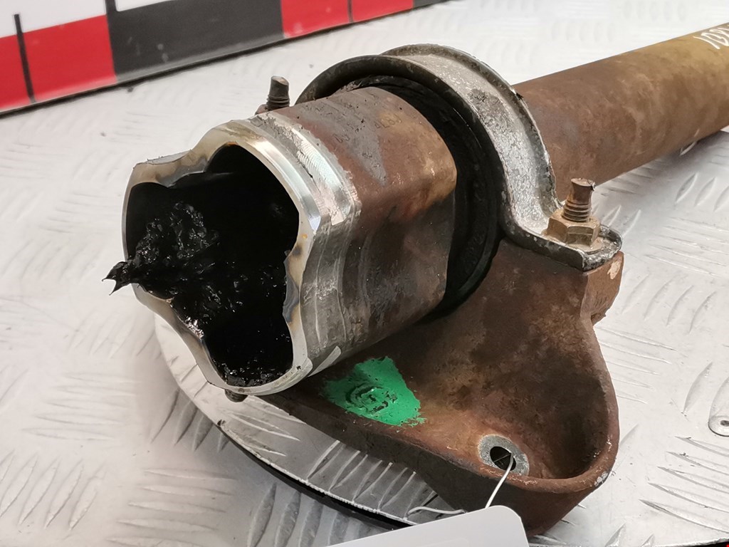 Полуось (привод, приводной вал) передняя правая FORD Focus I 1998-2005