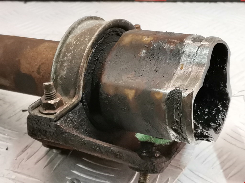 Полуось (привод, приводной вал) передняя правая FORD Focus I 1998-2005