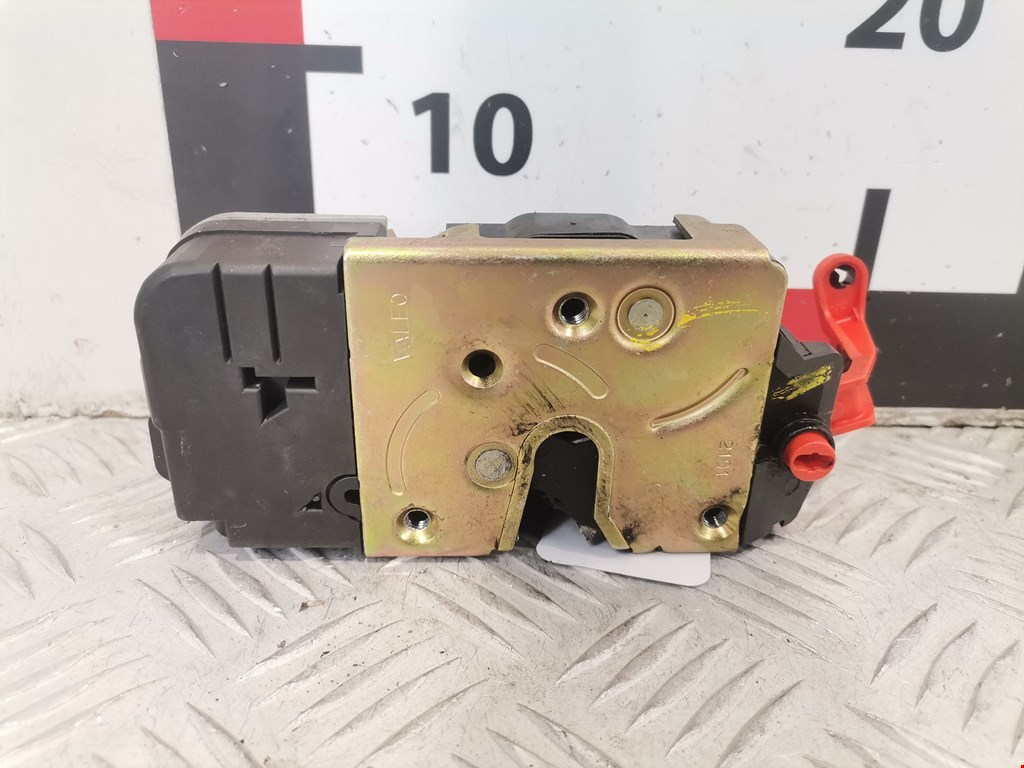 Замок двери задней правой CITROEN Xsara 1997-2000