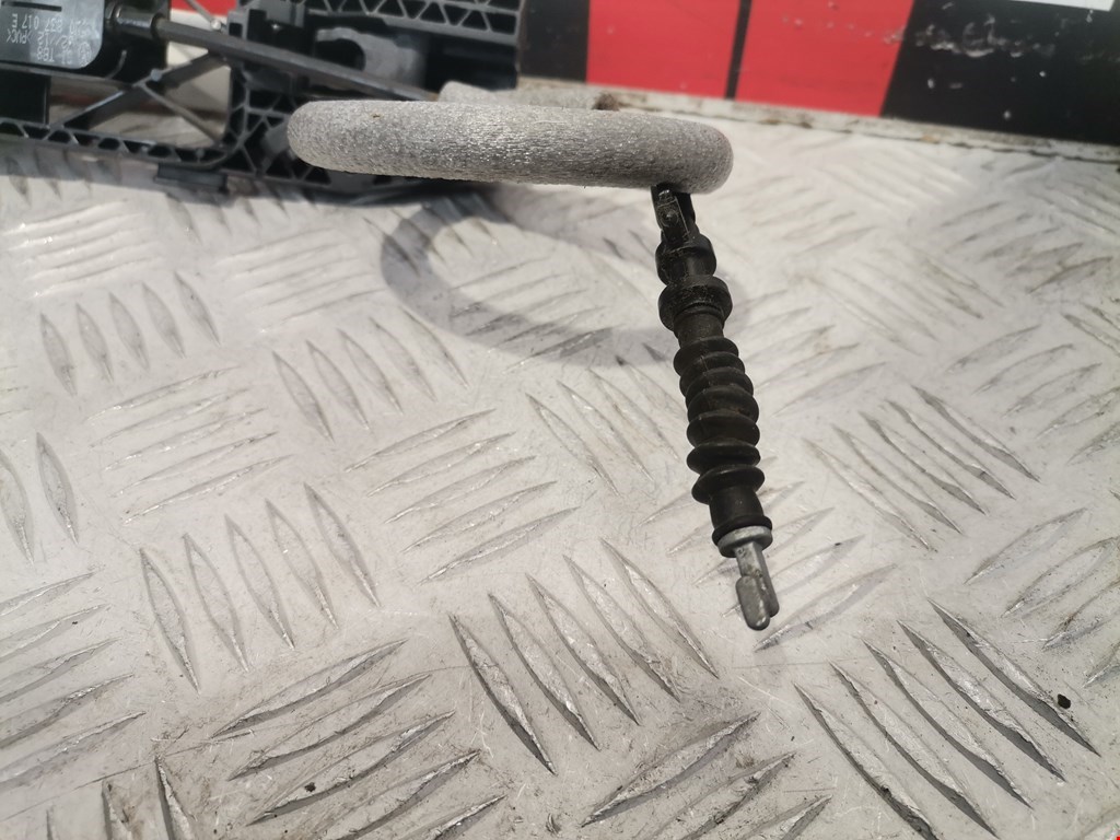 Ручка двери передней наружная левая VOLKSWAGEN Tiguan 2007-2016