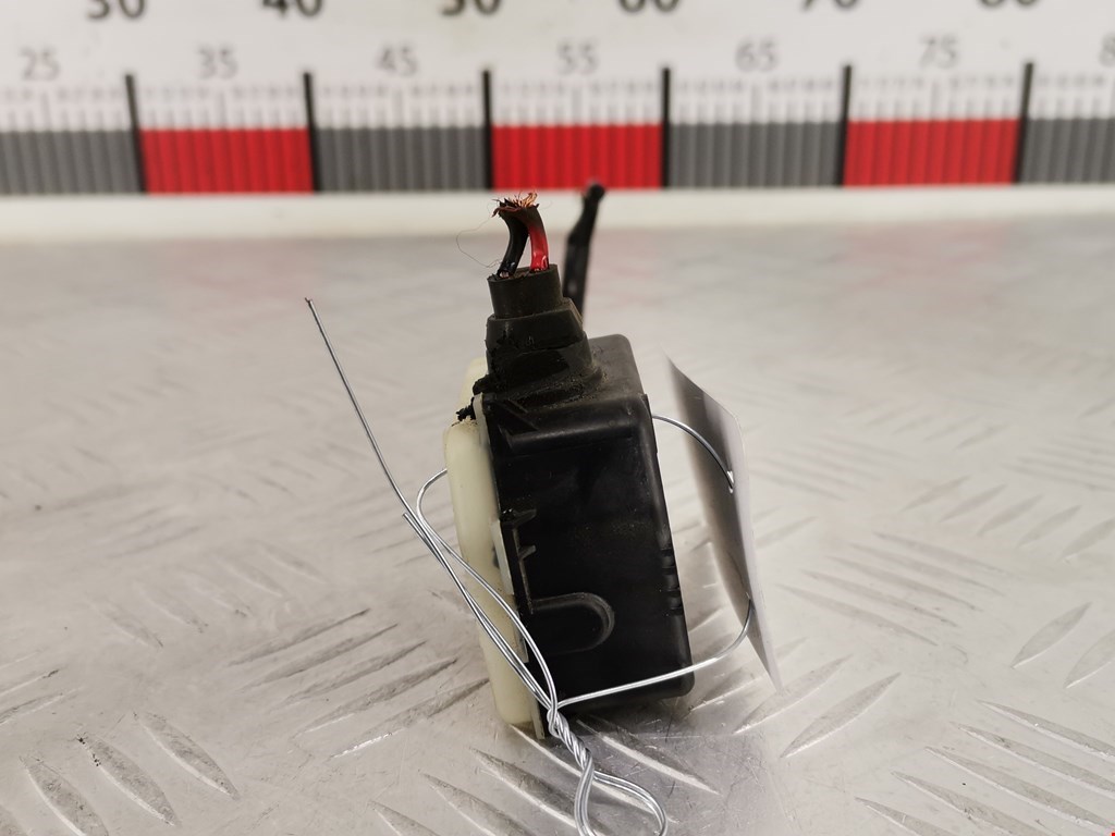 Активатор замка бензобака CHEVROLET Volt 2010-2015