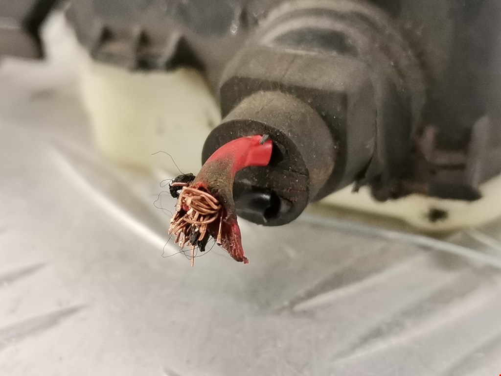 Активатор замка бензобака CHEVROLET Volt 2010-2015