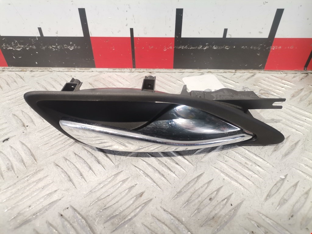 Ручка двери внутренняя задняя правая Cadillac SRX 2 (2009-2016)