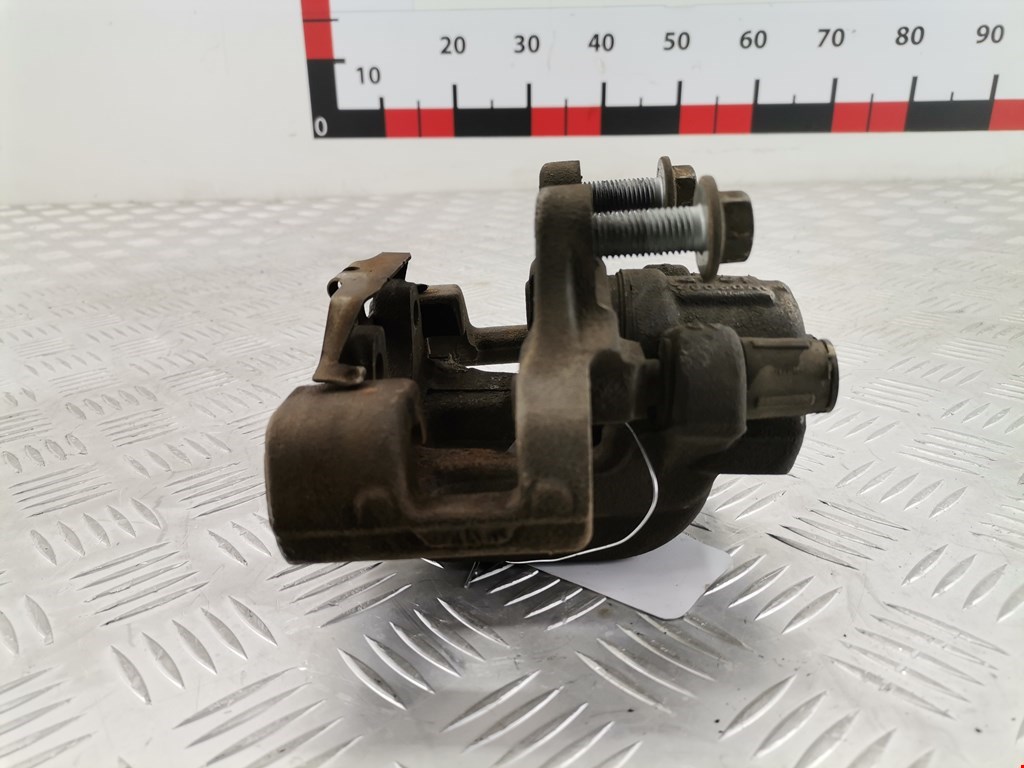 Суппорт задний левый BMW 3er F30/F31/F80 2011-2019