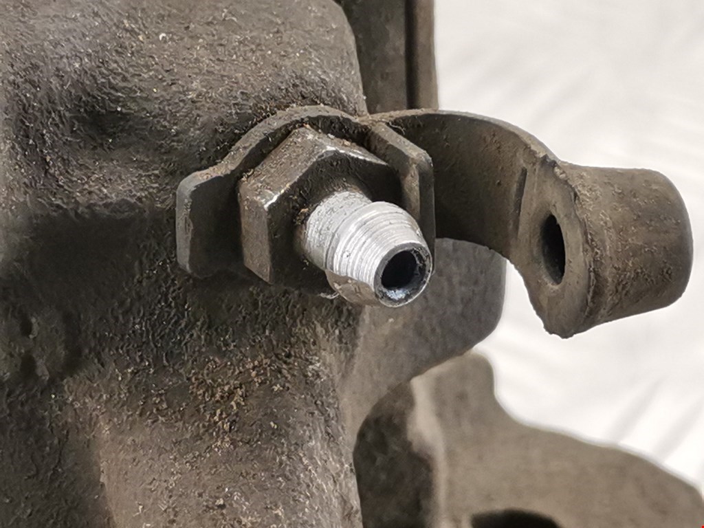 Суппорт задний левый BMW 3er F30/F31/F80 2011-2019