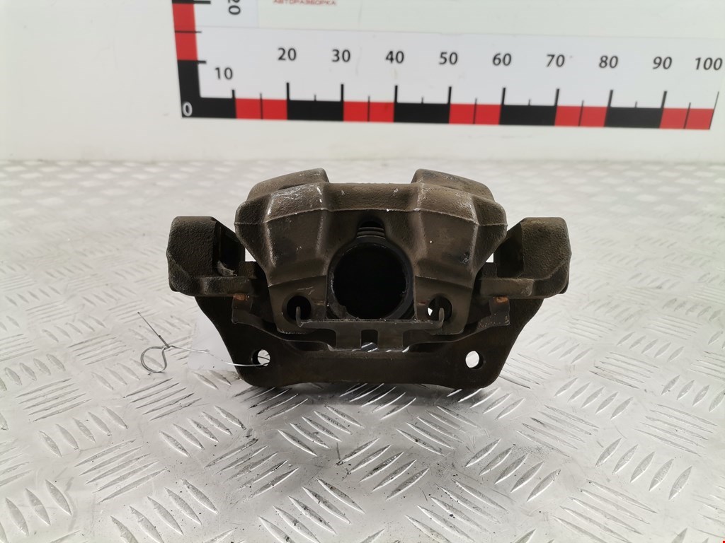 Суппорт передний левый BMW 3er F30/F31/F80 2011-2019