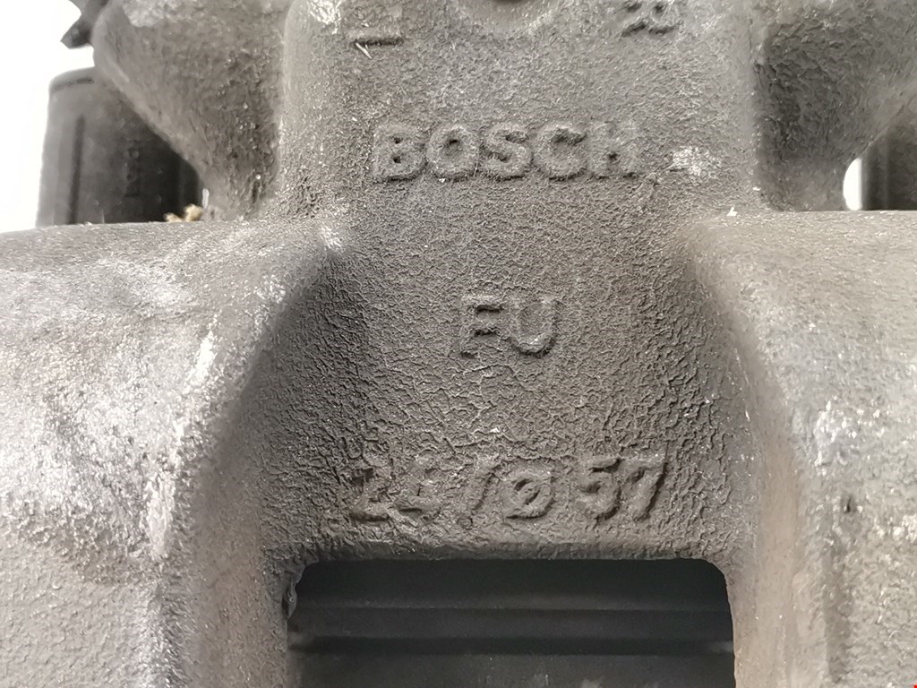 Суппорт передний левый BMW 3er F30/F31/F80 2011-2019