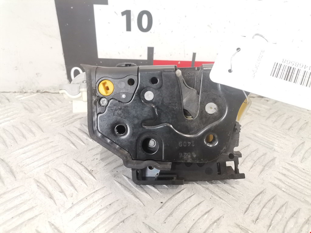 Замок двери задней левой SKODA Superb 2008-2015