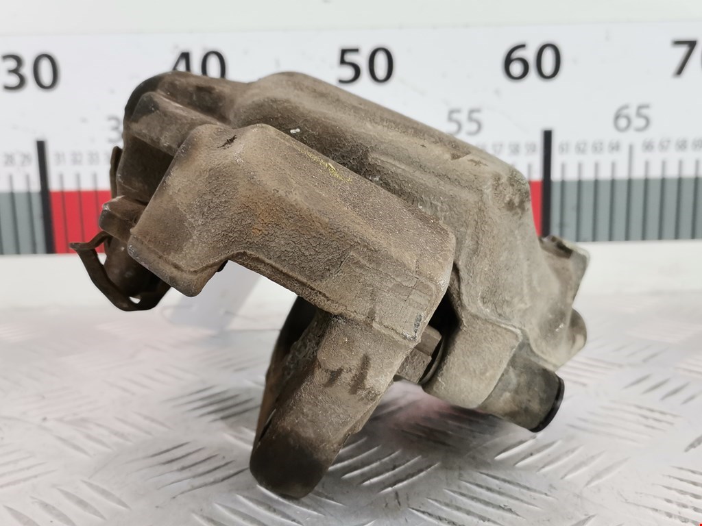 Суппорт передний левый BMW X1 E84 2009-2015