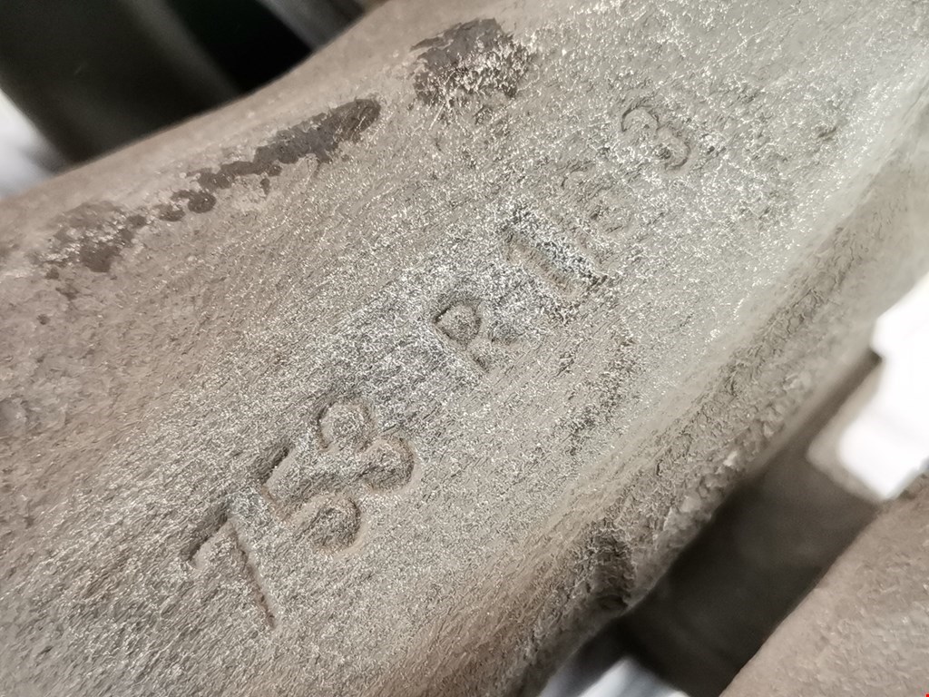 Суппорт передний левый BMW X1 E84 2009-2015