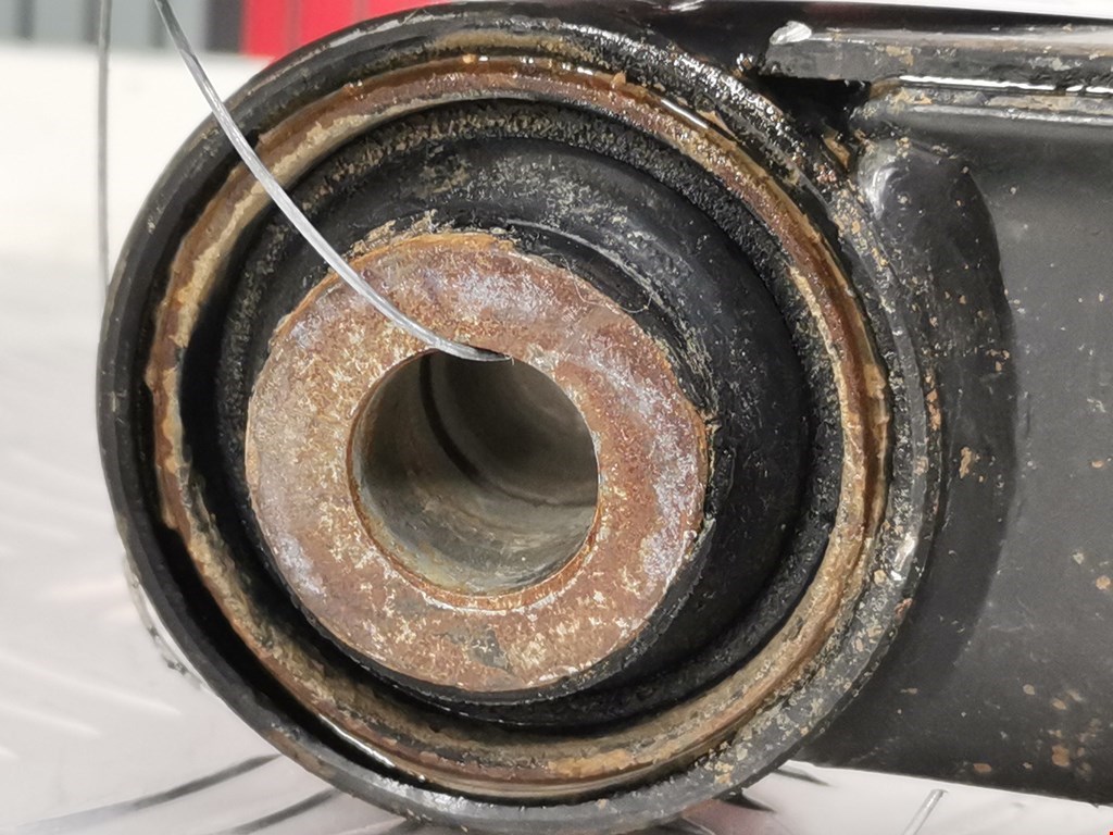 Рычаг задний правый FORD Explorer 2011-2019