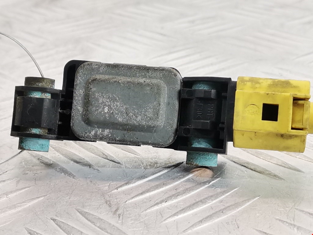 Датчик AIR BAG (подушек безопасности) AUDI A4 B6 2001-2005