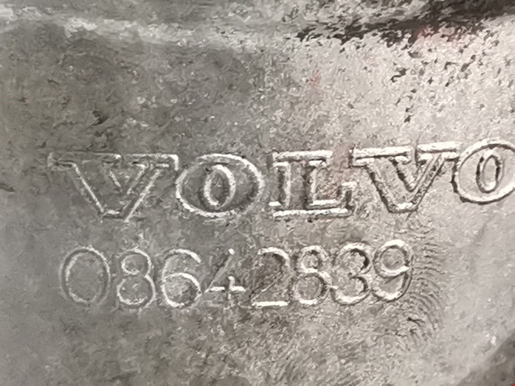 Корпус масляного фильтра VOLVO V70 II 2000-2007