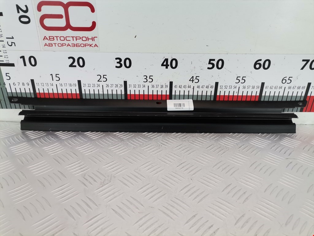 Накладка декоративная на порог левая Lexus LX 2 (J100) (1998-2007)