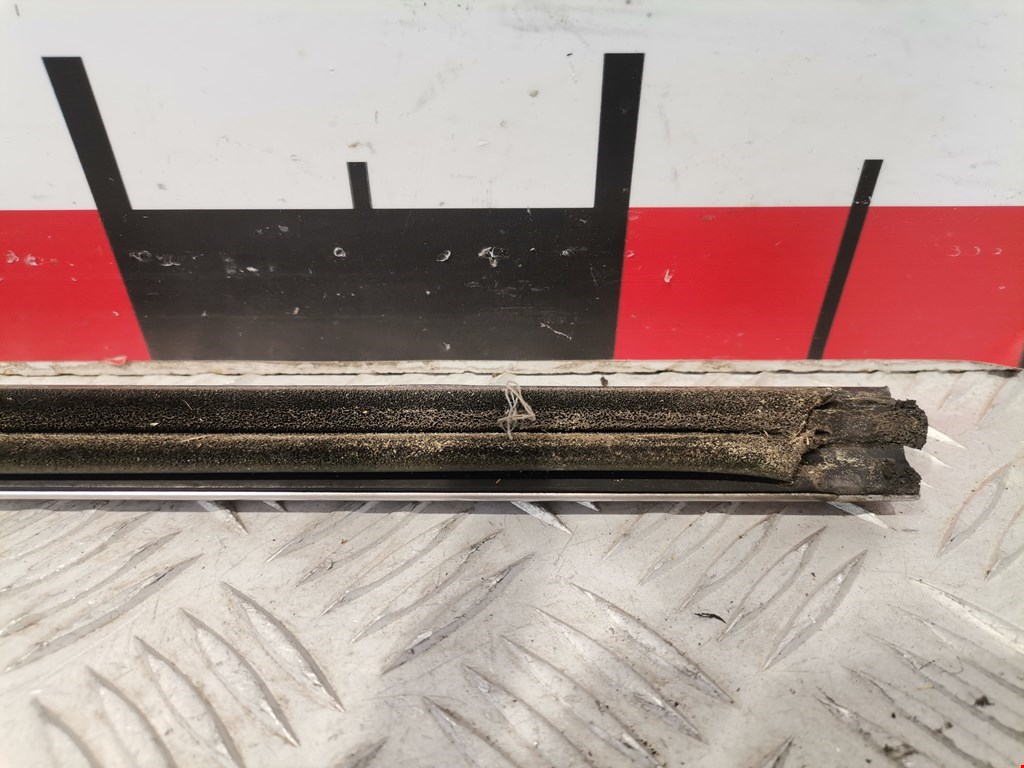 Уплотнитель (внутри) ACURA TSX 2004-2008