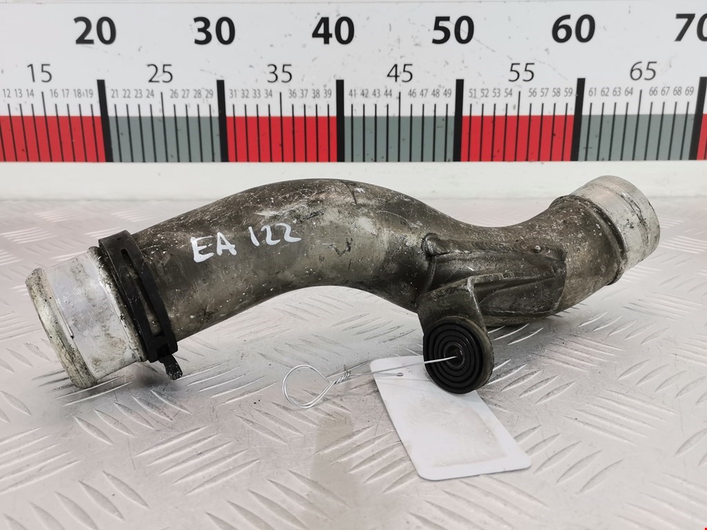 Патрубок воздушного фильтра VOLKSWAGEN Touareg 2002-2010