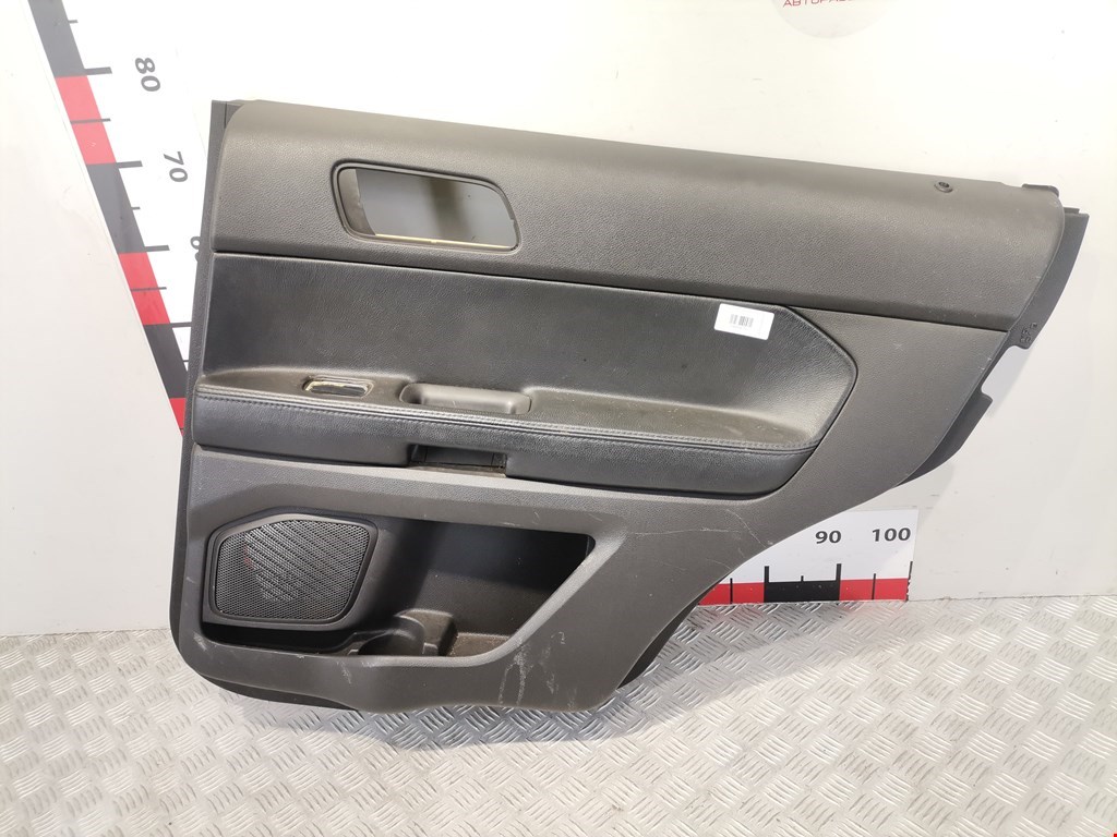 Обшивка двери задняя правая FORD Explorer 2011-2019