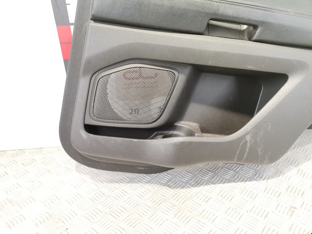 Обшивка двери задняя правая FORD Explorer 2011-2019