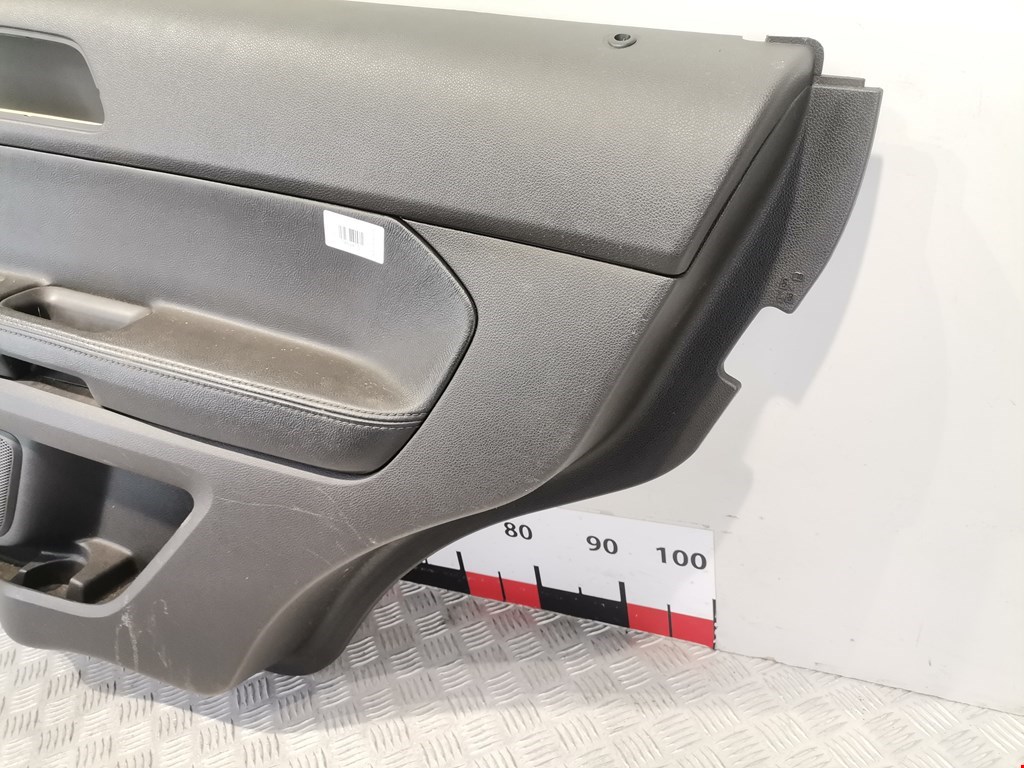 Обшивка двери задняя правая FORD Explorer 2011-2019