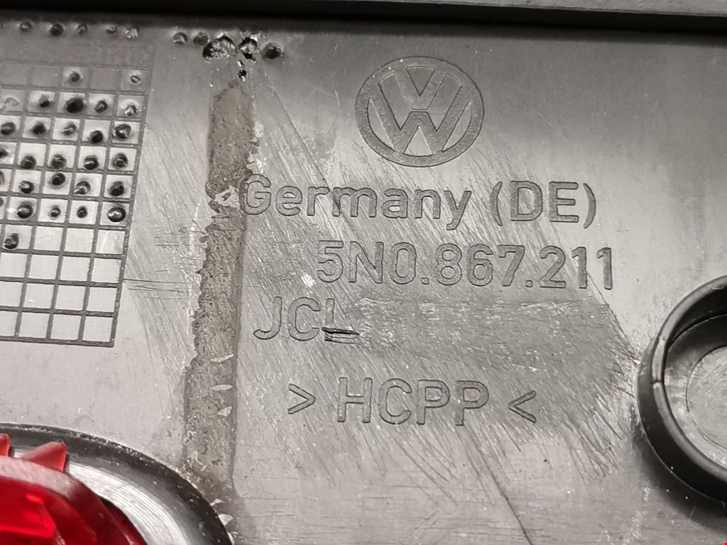 Обшивка двери задняя левая VOLKSWAGEN Tiguan 2007-2016