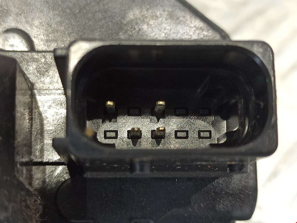 Замок двери передней правой CHEVROLET Volt 2010-2015