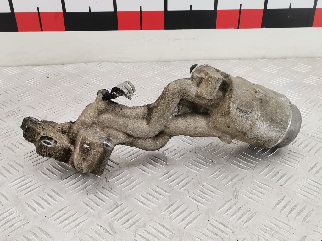 Корпус масляного фильтра CADILLAC CTS 2003-2007