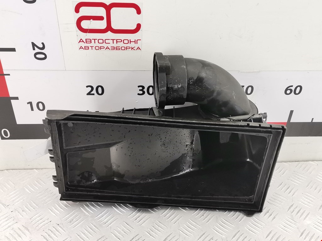 Корпус воздушного фильтра VOLKSWAGEN Touareg 2002-2010