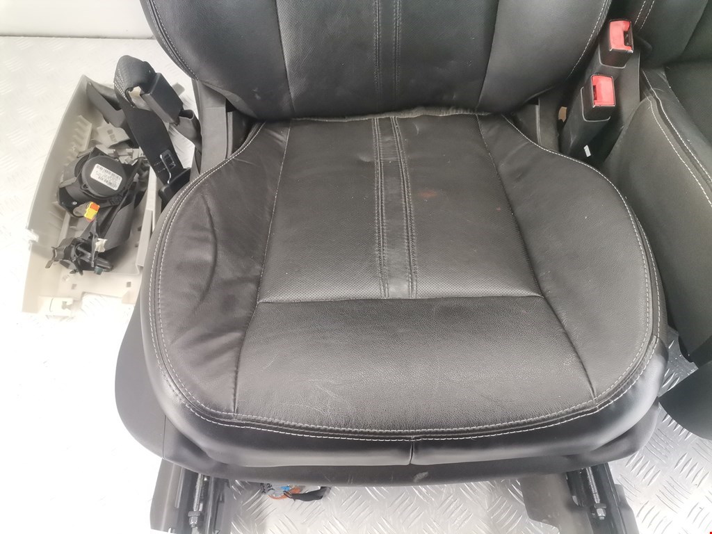 Комплект (К-кт) сидений CADILLAC SRX 2009-2016