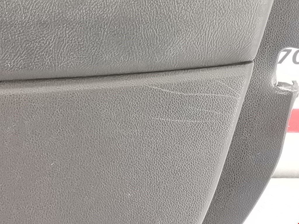 Обшивка двери задняя правая FORD Explorer 2011-2019