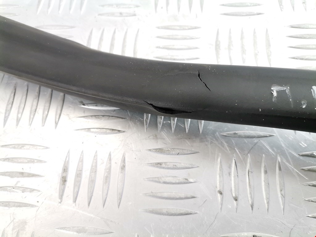 Уплотнитель двери CADILLAC SRX 2009-2016