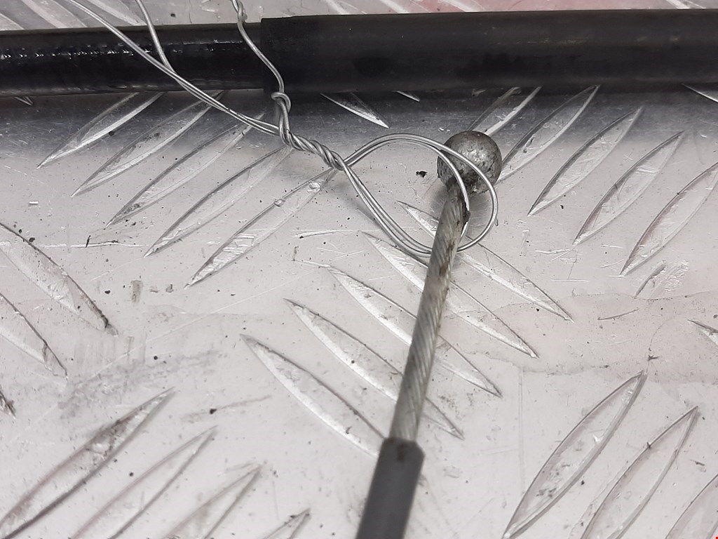 Трос стояночного тормоза левый/правый BMW X1 E84 2009-2015