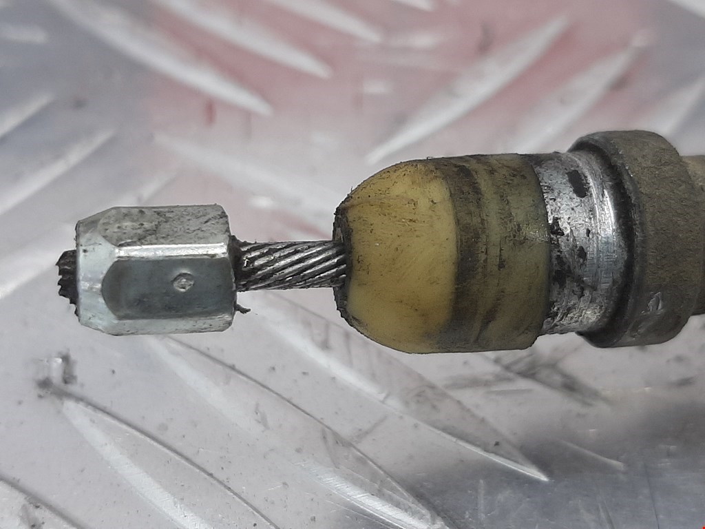 Трос стояночного тормоза левый/правый BMW X1 E84 2009-2015