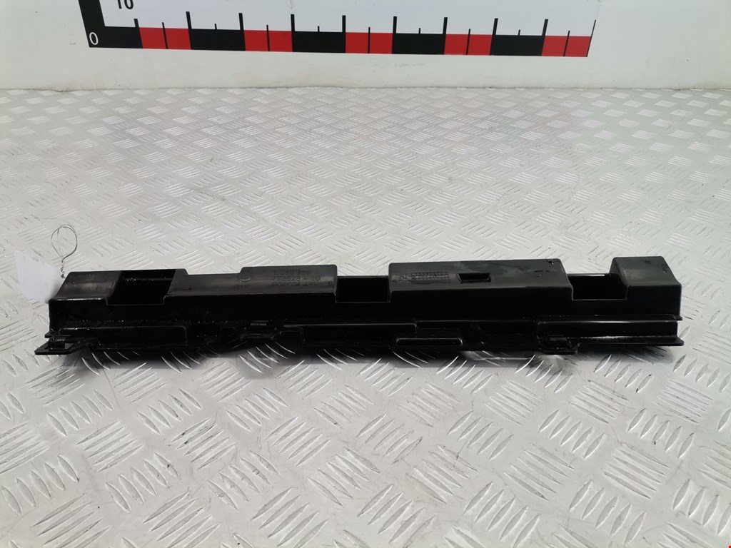 Накладка декоративная на порог левая BMW 3-Series (F30/F31/F34/F35) (2011-2020)