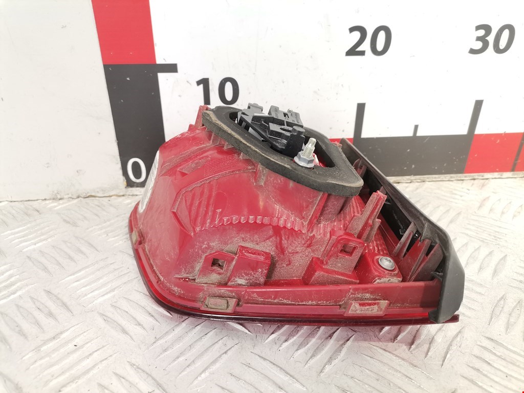 Фонарь задний внутренний правый VOLKSWAGEN Tiguan 2007-2018