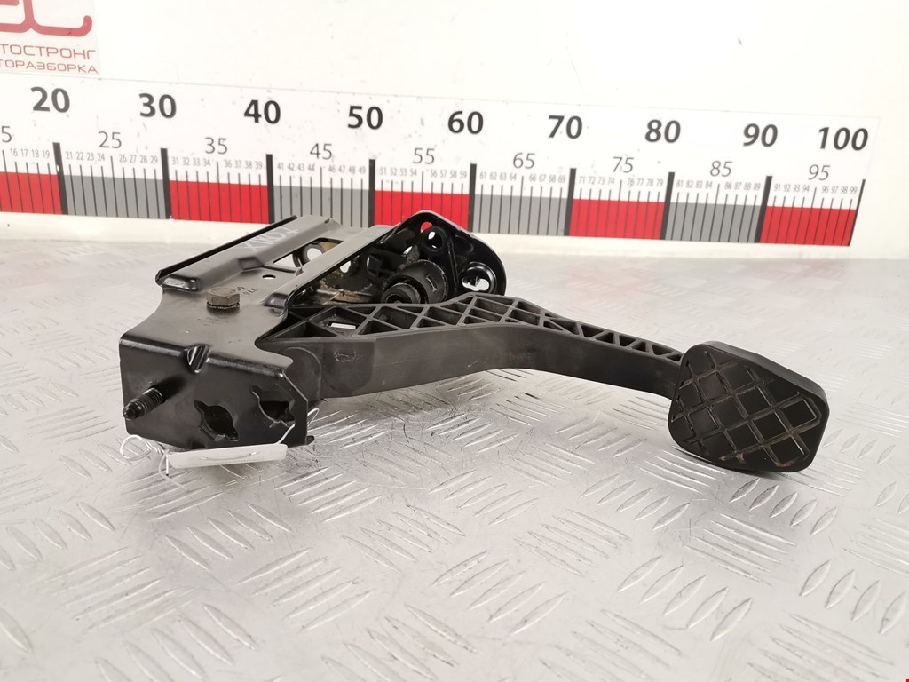 Педаль тормоза VOLKSWAGEN Golf IV 1997-2003