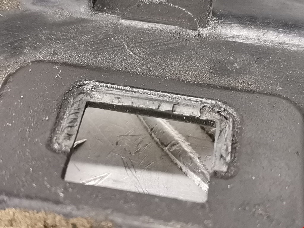 Кронштейн заднего бампера центральный BMW 3er F30/F31/F80 2011-2019