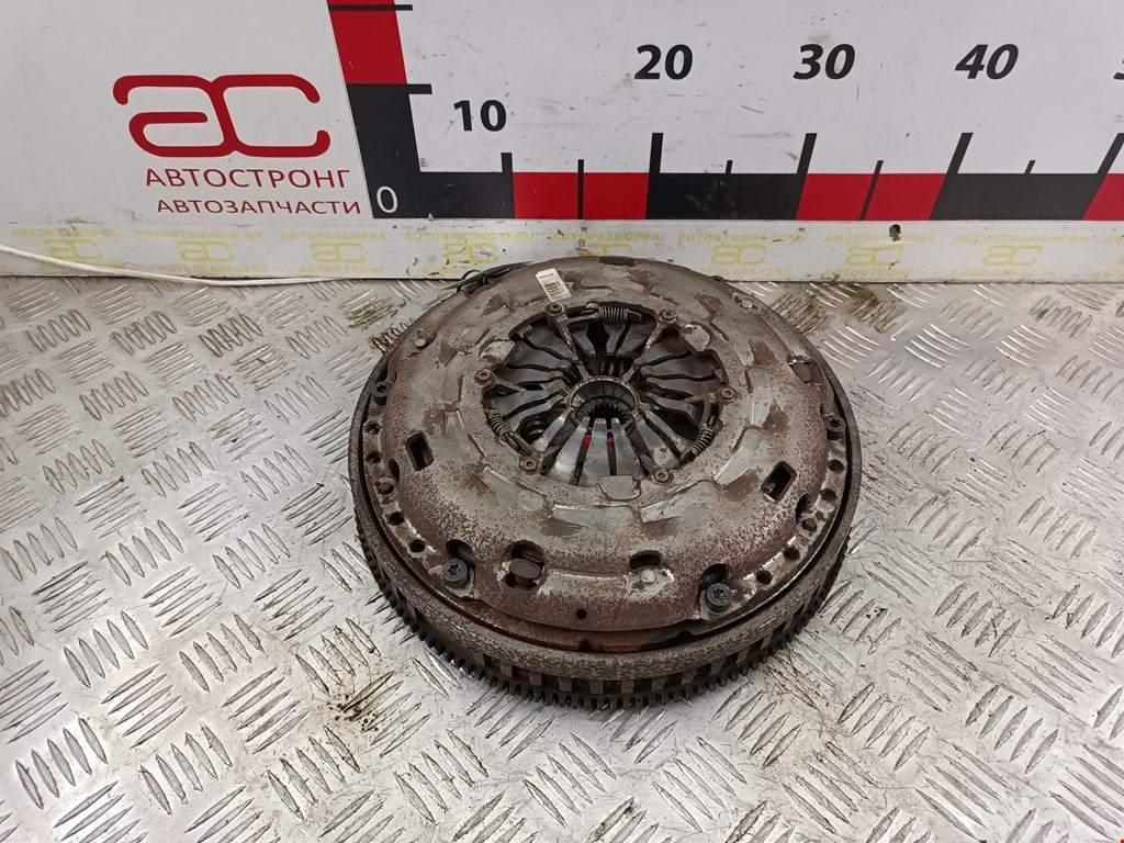 Маховик (демпфер сцепления) VOLVO XC70 II 2007-2016