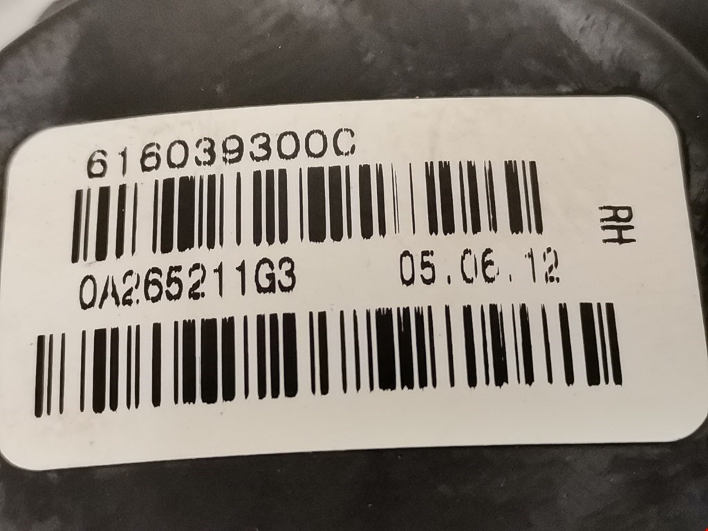 Ремень безопасности задний правый CADILLAC SRX 2009-2016