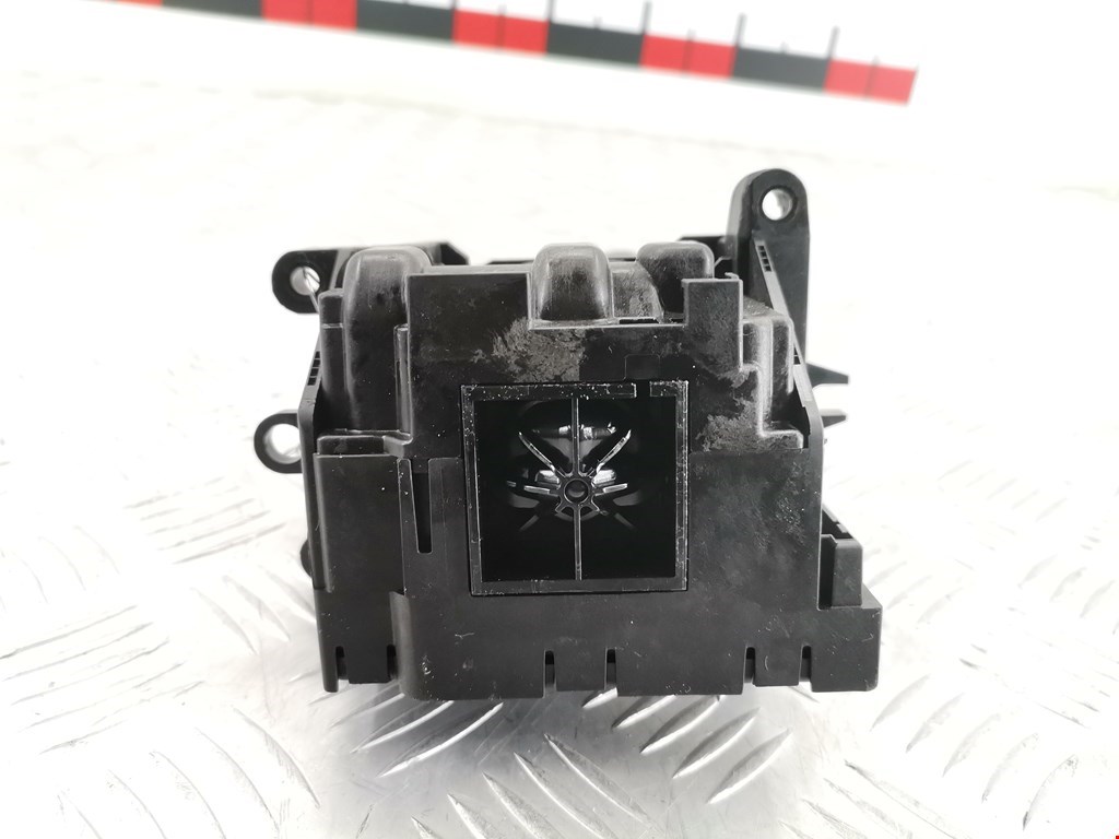 Кулиса (селектор) АКПП/МКПП в салоне BMW 3er F30/F31/F80 2011-2019