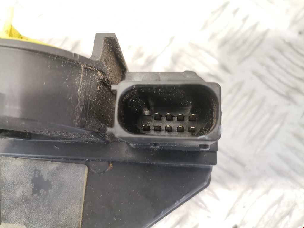 Замок двери задней левой CADILLAC SRX 2009-2016