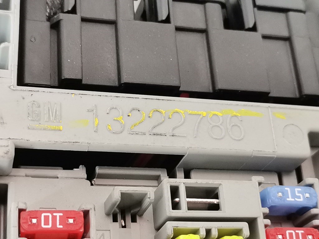 Датчик уровня в бачок омывателя CADILLAC SRX 2009-2016