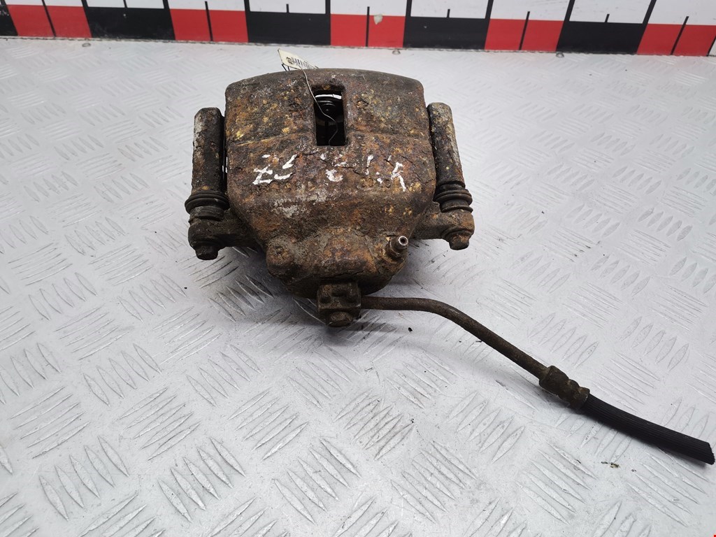 Суппорт передний правый CHRYSLER PT Cruser 2000-2010