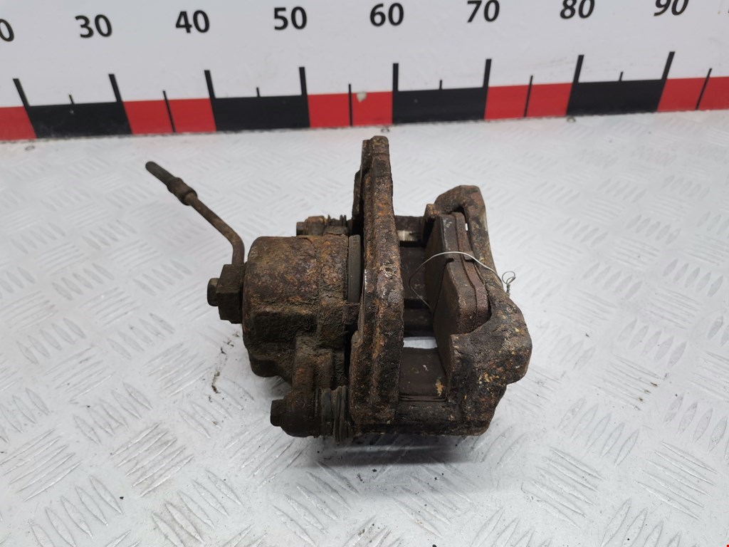 Суппорт передний правый CHRYSLER PT Cruser 2000-2010