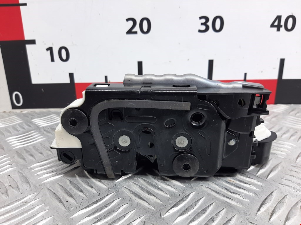 Замок двери задней правой VOLKSWAGEN Tiguan 2007-2016