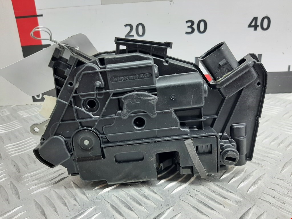 Замок двери задней правой VOLKSWAGEN Tiguan 2007-2016